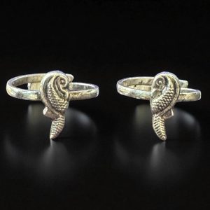 The Ciluka Silver Parrot Nakshi Toe-Rings