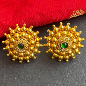 The Chakratiya Silver Earstuds (Green)