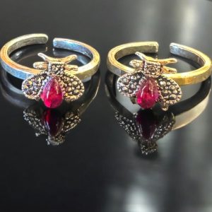 The Bumble Bee Silver Marcasite Toe-Rings