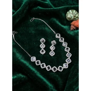 Generic Women's Brass Silver Plated Necklace set (White)